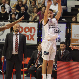 Basket - Verona ferma l'Angelico FOTOGALLERY