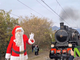 Il treno storico approda a Candelo: Babbo Natale raggiunge il Ricetto - Servizio di Nicola Rasolo per newsbiella.it