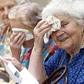 Caldo in aumento, Codacons: "Non lasciamo soli anziani e persone fragili" Caldo in aumento, Codacons: "Non lasciamo soli anziani e persone fragili"