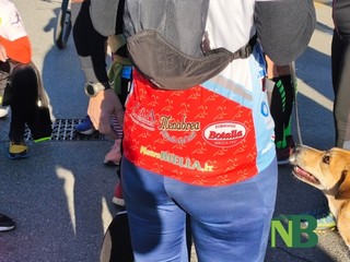 Solidarietà a Candelo con la corsa Degli Elfi: in 200 al via FOTO di Riccardo Tosi per newsbiella.it