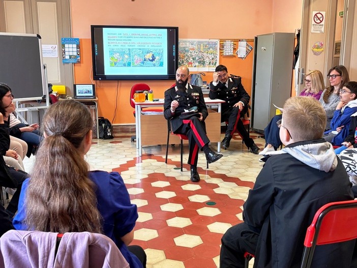 Legalità e prevenzione, i Carabinieri di Mottalciata incontrano gli alunni della Primaria di Castelletto Cervo