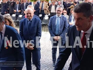 Ai Giardini Zumaglini un monumento per ricordare Francesco Cusano. Olivero: "Un'opera capace di parlare a tutti" FOTO e VIDEO Mattia Baù per newsbiella.it