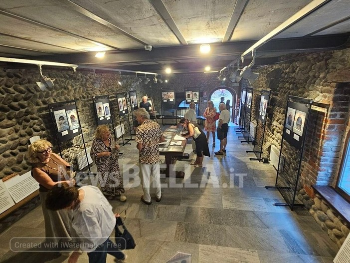 Al Ricetto inaugurata “Di porta in porta. Le porte del ricetto di Candelo raccontano il tempo” FOTO e VIDEO Angela Lobefaro per newsbiella.it