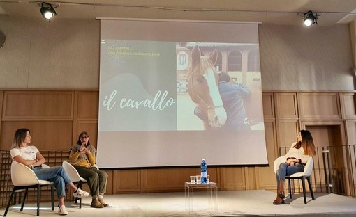 Biella, seminario con l'IIS Bona: focus su Pet Therapy Biella, seminario con l'IIS Bona: focus su Pet Therapy