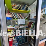 Da cabina telefonica a biblioteca di comunità con oltre 200 libri: a Torrazzo donazioni e visitatori in aumento
