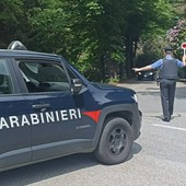 Non si ferma all’alt dei Carabinieri, si dà alla fuga nelle strade di Cerrione (foto di repertorio)