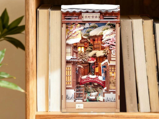 Book nook: i mondi in miniatura che nascono tra i libri Book nook: i mondi in miniatura che nascono tra i libri