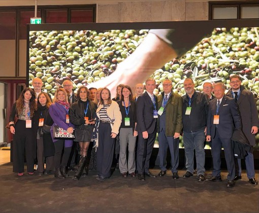 80 anni di futuro: il Piemonte protagonista all’assemblea nazionale di Confartigianato. Meloni annuncia la riforma della legge quadro 80 anni di futuro: il Piemonte protagonista all’assemblea nazionale di Confartigianato. Meloni annuncia la riforma della legge quadro