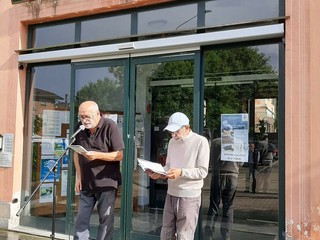 La Costituzione letta ad alta voce, "Qualcuno si è commosso" La Costituzione letta ad alta voce, "Qualcuno si è commosso"