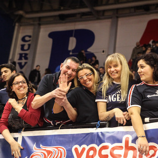 Basket - La sfida in cifre tra Biella e Brescia