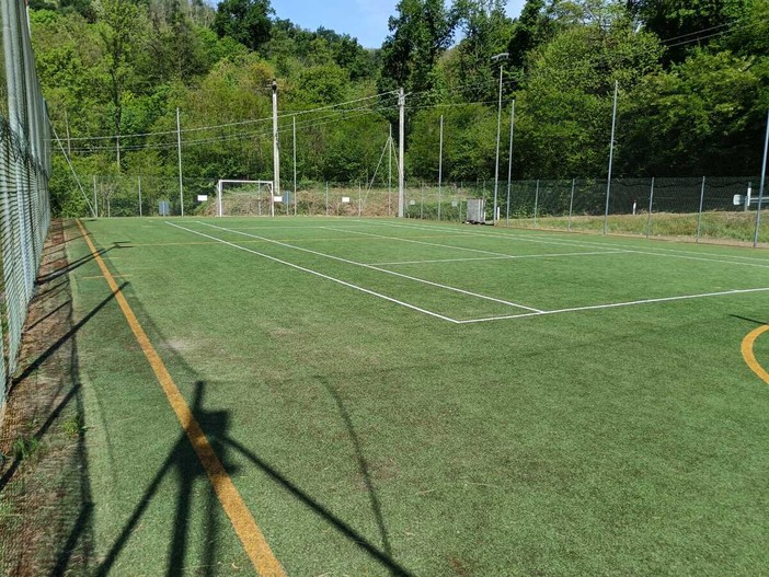 Mezzana, nuovo volto per gli impianti sportivi: ora c’è anche un campo da padel FOTO