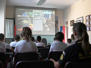 Il Campo scuola “Anche io sono la Protezione Civile” in visita al Comando Provinciale dei Carabinieri di Biella Il Campo scuola “Anche io sono la Protezione Civile” in visita al Comando Provinciale dei Carabinieri di Biella