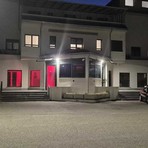 Giornata mondiale della sclerosi multipla, a Biella il Comando Provinciale dei Carabinieri si illumina di arancione Giornata mondiale della sclerosi multipla, a Biella il Comando Provinciale dei Carabinieri si illumina di arancione