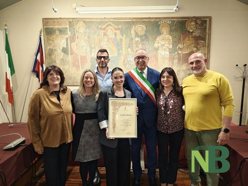 Candelo celebra Carlotta Bertin, arrivata 2° a MasterChef Italia: consegnata una targa al merito FOTO