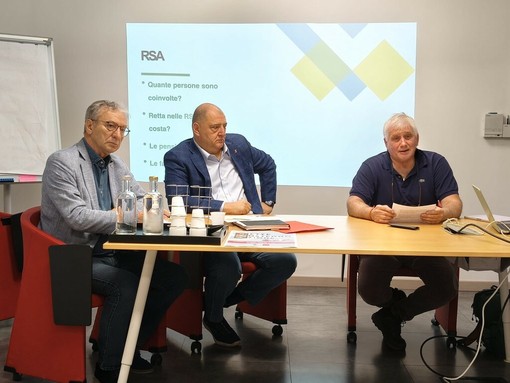 Rsa, Cgil e Federconsumatori Piemonte contro la Regione: "Asl paghi a tutti metà retta. Pronti alle cause" Rsa, Cgil e Federconsumatori Piemonte contro la Regione: "Asl paghi a tutti metà retta. Pronti alle cause"