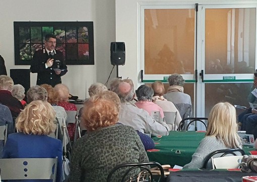 Truffe, prevenzione, consigli: i Carabinieri incontrano i cittadini a Valdilana