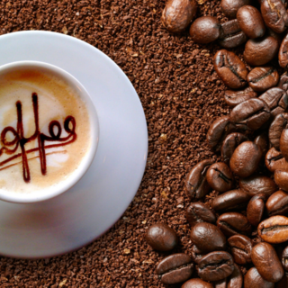 Il 1° ottobre è la Giornata internazionale del caffè, un bene sempre più caro