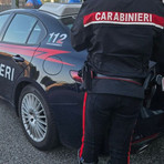 Biella, Polizia e Carabinieri ai Giardini Zumaglini per controlli: un uomo rischia una denuncia (foto di repertorio)