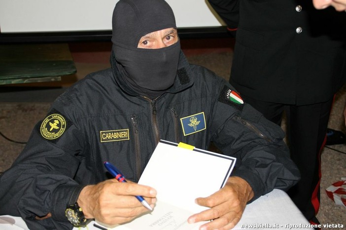 Morto il ‘Comandante Alfa’, tra i fondatori del Gis Carabinieri Morto il ‘Comandante Alfa’, tra i fondatori del Gis Carabinieri