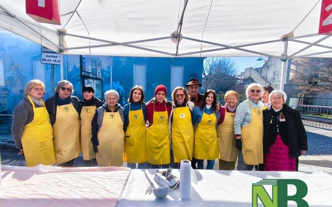 Profumo di fagiolata e maschere in piazza: il Carnevale conquista Vigliano Biellese (servizio di Riccardo Tosi per newwsbiella.it)