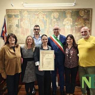 Candelo celebra Carlotta Bertin, arrivata 2° a MasterChef Italia: consegnata una targa al merito FOTO