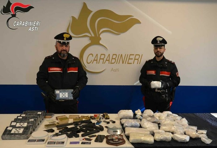 Dal Nord-ovest (AT), 22 kg di cocaina, armi e munizioni: condanna a 10 anni