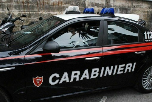 Dal Nord Ovest - Aggredito e accoltellato, indagano i Carabinieri (foto di repertorio) Dal Nord Ovest - Aggredito e accoltellato, indagano i Carabinieri (foto di repertorio)