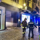 Biella, incendio in via Italia: in corso le operazioni di spegnimento - Foto di Riccardo Tosi Biella, incendio in via Italia: in corso le operazioni di spegnimento - Foto di Riccardo Tosi