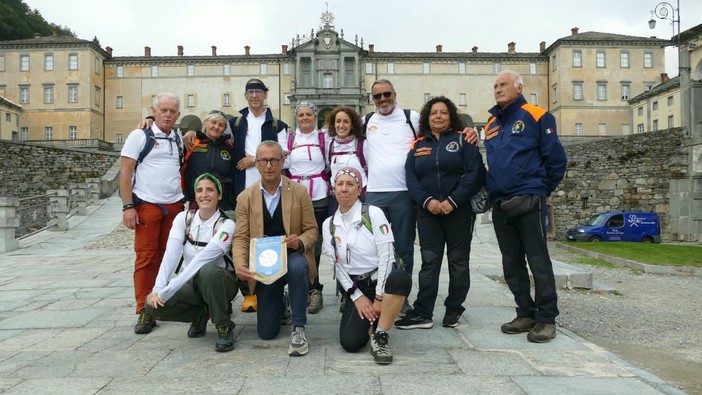 Sei portatori di stomia, 64 km di speranza: il cammino dell'Apistom a Oropa diventerà un docufilm Sei portatori di stomia, 64 km di speranza: il cammino dell'Apistom a Oropa diventerà un docufilm