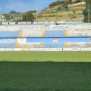 Calcio, bombe carta durante Sanremese-Biellese: due Daspo ai tifosi ospiti della curva piemontese