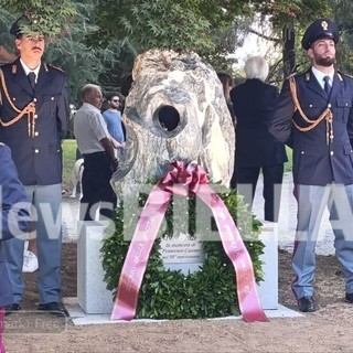 Ai Giardini Zumaglini un monumento per ricordare Francesco Cusano. Olivero: "Un'opera capace di parlare a tutti" FOTO e VIDEO Mattia Baù per newsbiella.it Ai Giardini Zumaglini un monumento per ricordare Francesco Cusano. Olivero: "Un'opera capace di parlare a tutti" FOTO e VIDEO Mattia Baù per newsbiella.it