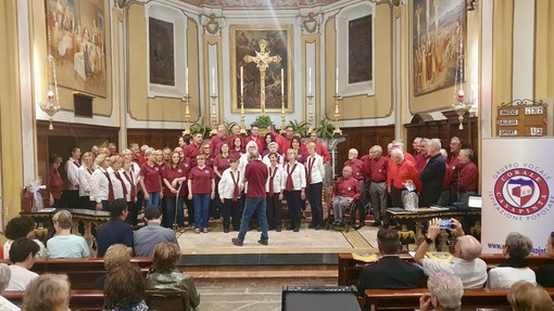 Casapinta, chiesa gremita per il 37° Festival dei Cori Casapinta, chiesa gremita per il 37° Festival dei Cori
