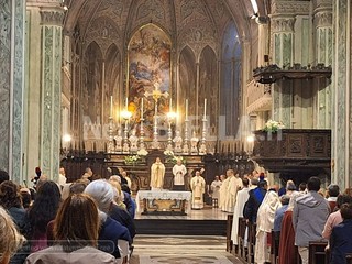 Corpus Domini a Biella: fedeli in processione dopo la Messa FOTO Nicola Rasolo per newsbiella.it