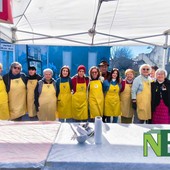 Profumo di fagiolata e maschere in piazza: il Carnevale conquista Vigliano Biellese (servizio di Riccardo Tosi per newwsbiella.it)