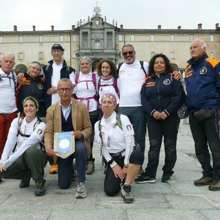 Sei portatori di stomia, 64 km di speranza: il cammino dell'Apistom a Oropa diventerà un docufilm