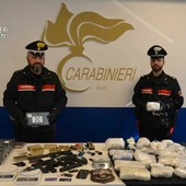 Dal Nord-ovest (AT), 22 kg di cocaina, armi e munizioni: condanna a 10 anni Dal Nord-ovest (AT), 22 kg di cocaina, armi e munizioni: condanna a 10 anni