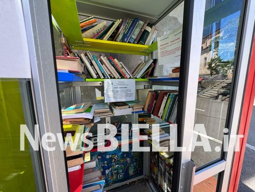 Da cabina telefonica a biblioteca di comunità con oltre 200 libri: a Torrazzo donazioni e visitatori in aumento Da cabina telefonica a biblioteca di comunità con oltre 200 libri: a Torrazzo donazioni e visitatori in aumento