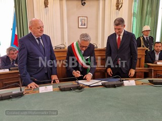 Biella, cittadinanza onoraria alla Polizia di Stato nel ricordo di Cusano. Pisani: "Onorato di essere qui"