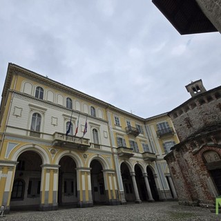 Biella, Anagrafe chiusa lunedì mattina: carte d’identità solo su appuntamento