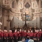 Bioglio celebra il canto popolare, due cori incantano il nutrito pubblico Bioglio celebra il canto popolare, due cori incantano il nutrito pubblico