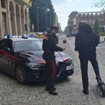 Biella, 7 sanzioni per monopattini elettrici: la stretta dei Carabinieri