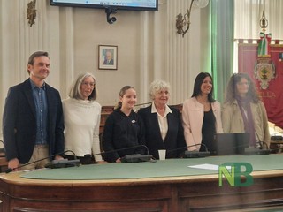 Biella sempre più inclusiva con simboli CAA  nei giochi al parco Arequipa