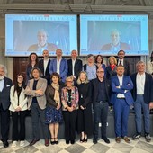 Concluso in Piemonte il primo corso regionale per direttori amministrativi delle aziende sanitarie Concluso in Piemonte il primo corso regionale per direttori amministrativi delle aziende sanitarie