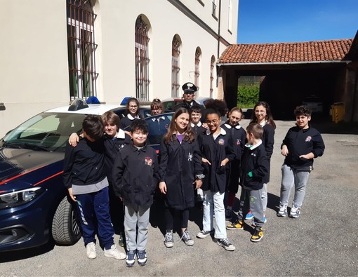 Progetto “Cultura della legalità”: i Carabinieri di Masserano in visita alle scuole di Brusnengo.