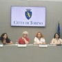 Attivisti per Gaza fermati in Libia, Torino scende in piazza: “Riportiamo a casa Dina e Domenico”