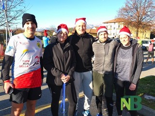 Solidarietà a Candelo con la corsa Degli Elfi: in 200 al via FOTO di Riccardo Tosi per newsbiella.it