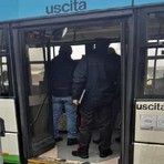 Vigliano, uomo non vuole scendere dall'autobus, intervengono i Carabinieri, foto archivio