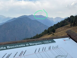 Incendio Monte Barone, lanci d’acqua e presidi a Le Piane: 44 operatori a terra Incendio Monte Barone, lanci d’acqua e presidi a Le Piane: 44 operatori a terra