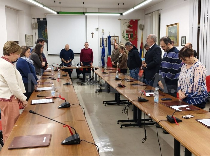 Cossato ricorda Alessandro Piccolo, un minuto di silenzio e tanta commozione in consiglio comunale FOTO Cossato ricorda Alessandro Piccolo, un minuto di silenzio e tanta commozione in consiglio comunale FOTO