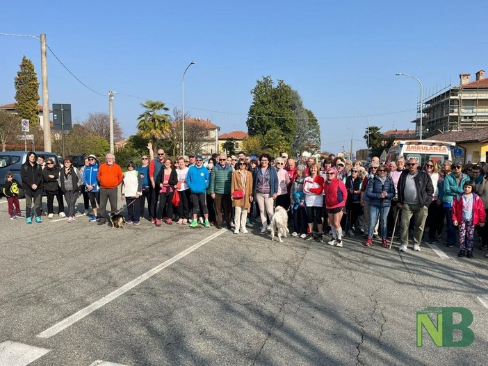 8 marzo, passeggiata solidale a Vigliano Biellese: sono 300 alla partenza - Servizio di Massimo Giacobbe per newsbiella.it